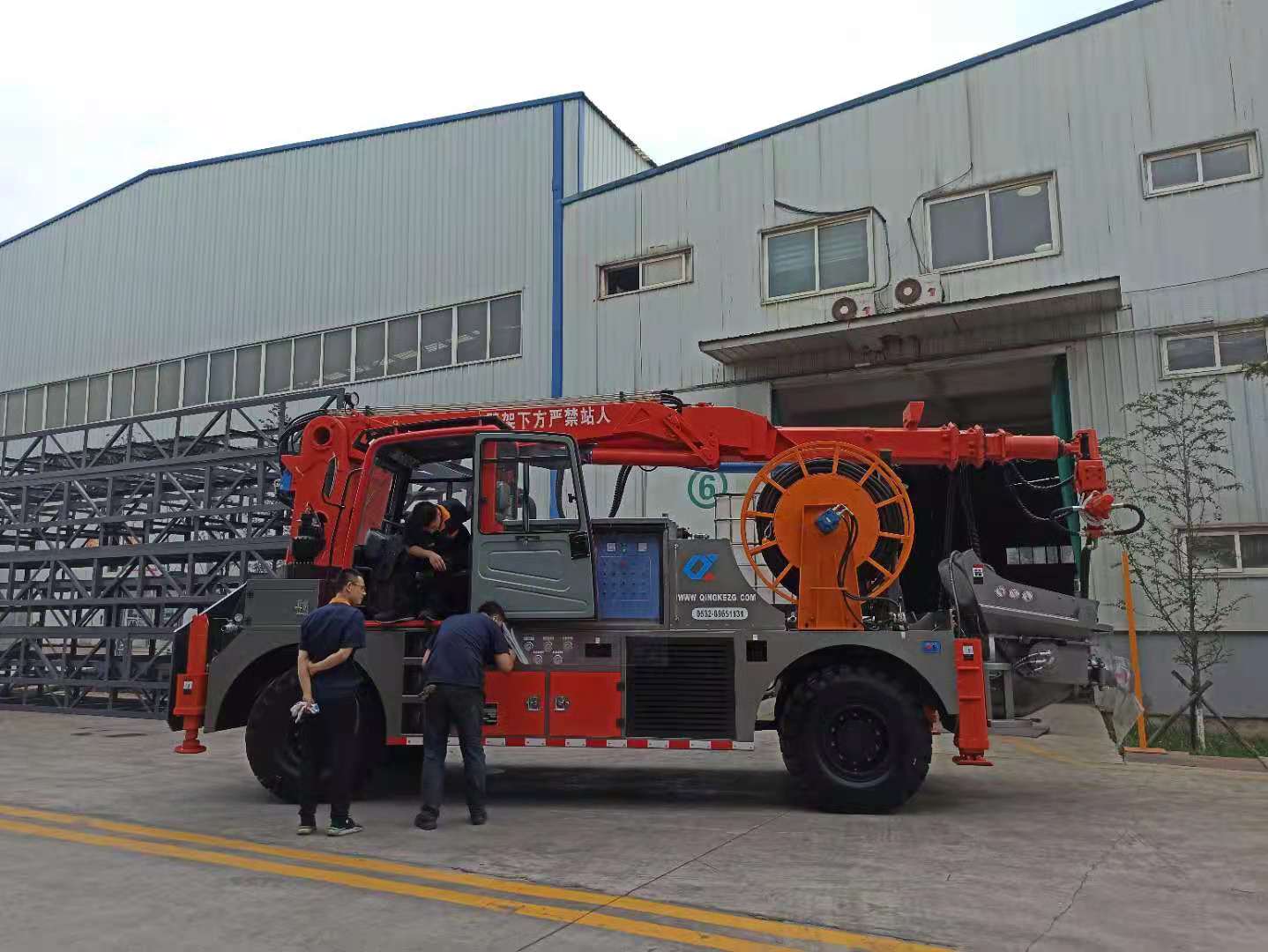 濕噴台車 濕噴機械手 混凝土泵 青科重工